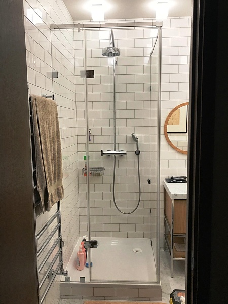 Стеклянная душ кабина